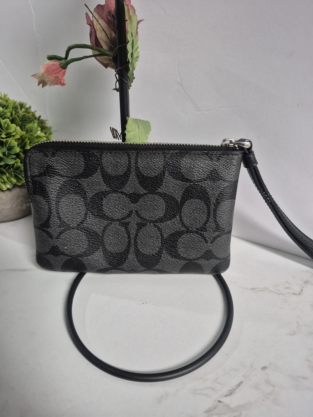 Coach Black Signature Zip Wristlet - COACH New York - Picture 2 of 4
